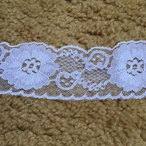 Vintage floral lace about 8 yards 2.5” wide sewing